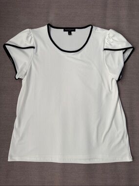 Banana Republic White Short Sleeve Top with Black Piping